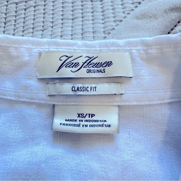 2/$10 Van Heusen Originals White button front collared shirt Sz XS - Picture 7 of 9